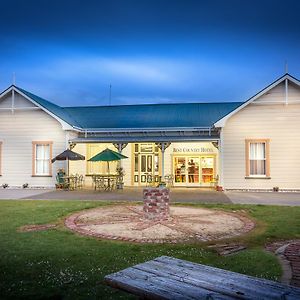 Karamea Village Hotel